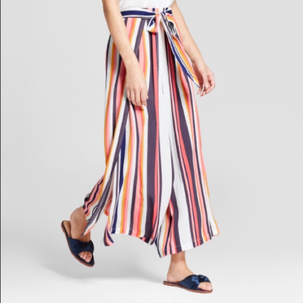 Xhilaration multicolored wraparound leg pant